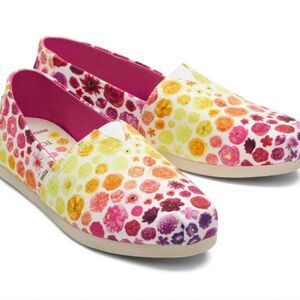 TOMS Alpagarta Floral Slip-On Casual Shoes